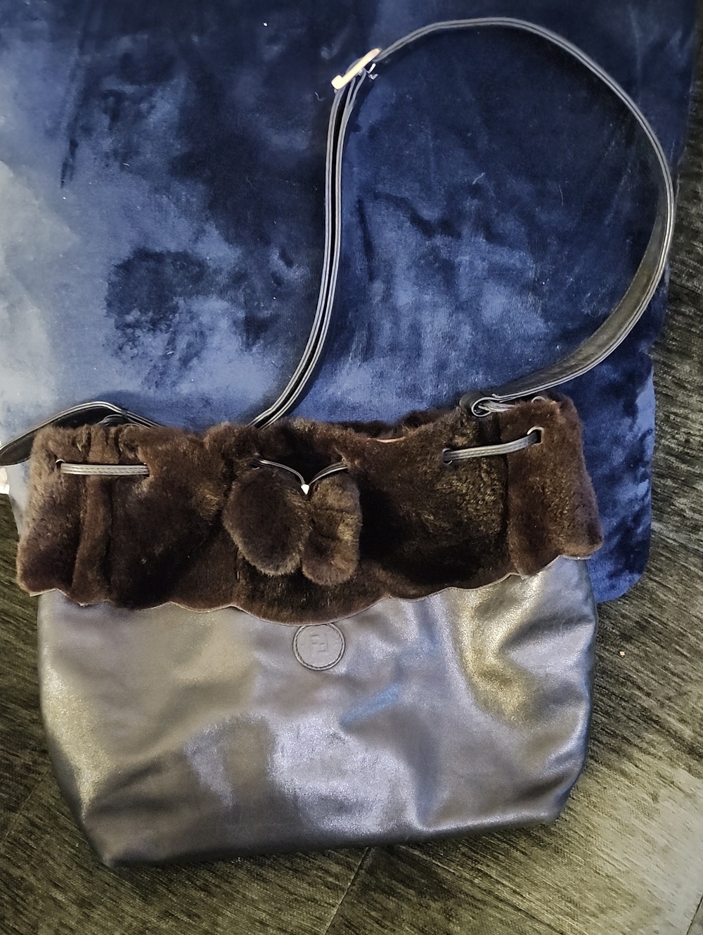 Fendi Rare Leather & Fur Shoulder Bag Drawstring Black & Brown Authentic - Picture 10 of 16